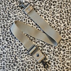 Mandarina Duck Taupe Khaki Neutral Beige Adjustable Crossbody / Duffel Strap Bag